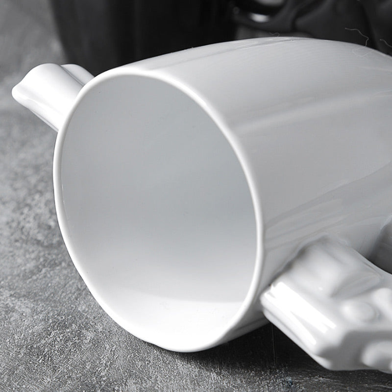 Design-Tasse mit ultra-originalem Pistolenhenkel 