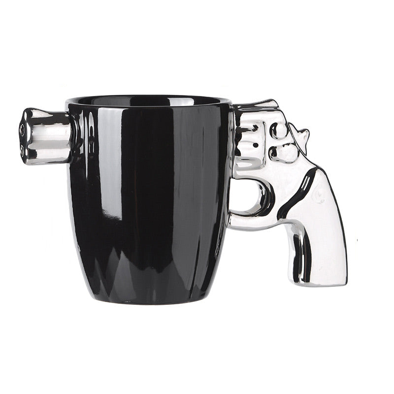 Design-Tasse mit ultra-originalem Pistolenhenkel 