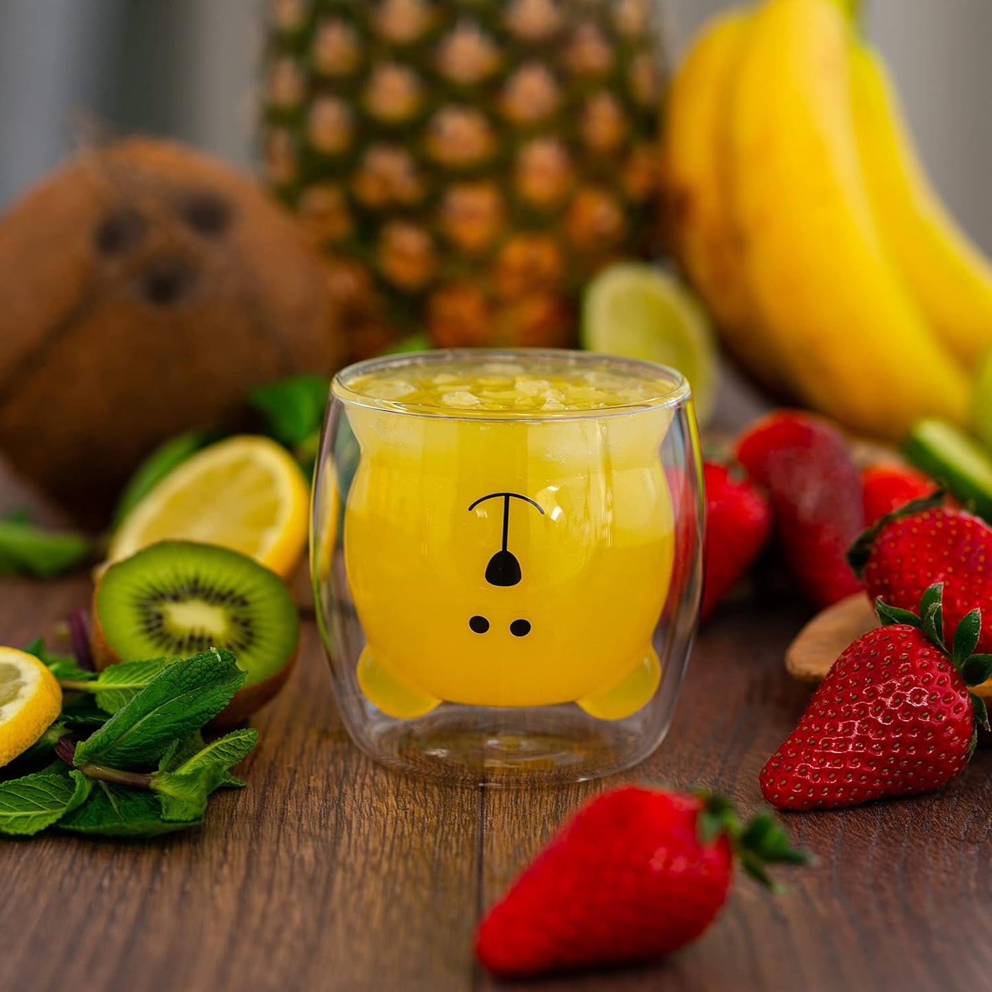 クマの形をしたコーヒーカップ - かわいくて実用的 