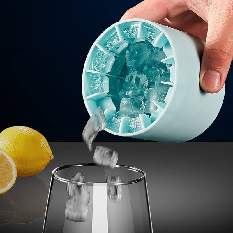 Ice cubes ready in one gesture, without breaking or effort (x2) 